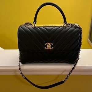 Chanel Black Lambskin Medium Chevron Trendy CC Flapbag